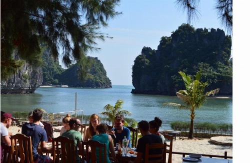 Cat Ba Sandy Beach Resort image 20
